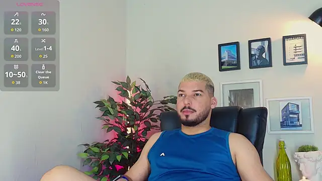 Snapshot of HenryBenso chatting on March 3, 5:52 pm HenryBenso online show from March 3, 5:52 pm