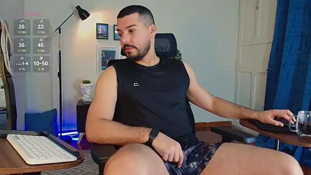 Snapshot of HenryBenso chatting on May 17, 3:41 pm HenryBenso online show from May 17, 3:41 pm