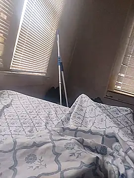 Snapshot of juniorpr69 chatting on November 30, 2:32 pm juniorpr69 online show from November 30, 2:32 pm