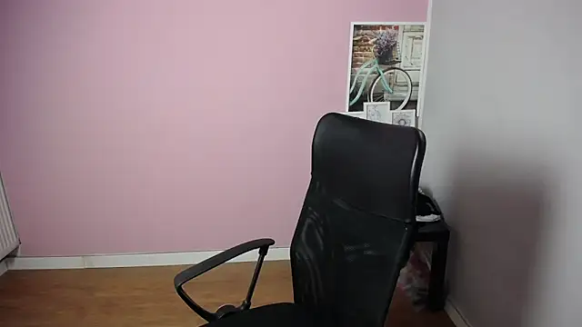 Snapshot of viktoria_lovely chatting on September 10, 6:46 am viktoria lovely online show from September 10, 6:46 am