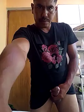 Snapshot of negro15cm17 chatting on September 22, 8:44 pm negro15cm17 online show from September 22, 8:44 pm