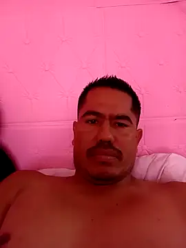Snapshot of negro15cm17 chatting on January 15, 4:55 pm negro15cm17 online show from January 15, 4:55 pm