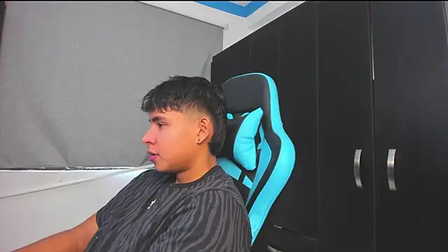 Bray Kevin online show from October 30, 6:08 pm