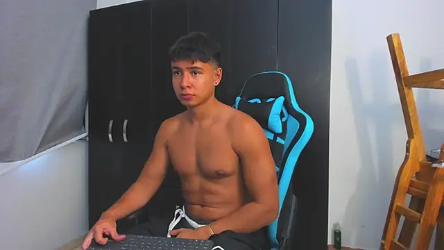 Bray Kevin online show from November 28, 7:38 pm