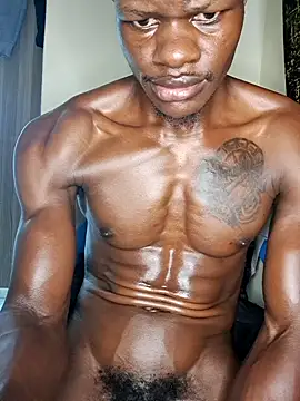 Snapshot of mgmonako chatting on February 5, 1:44 pm mgmonako online show from February 5, 1:44 pm