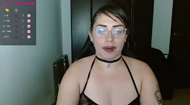 natashasmithe online show from January 15, 5:19 am