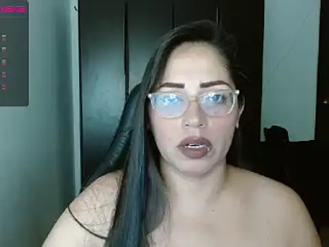 natashasmithe online show from January 30, 1:55 am