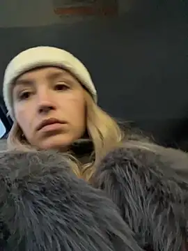 StasyWood online show from November 28, 2:03 am