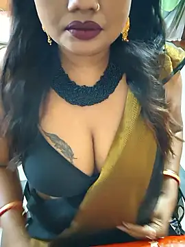 Snapshot of YR-SHIVANI chatting on April 1, 5:52 am YR-SHIVANI online show from April 1, 5:52 am