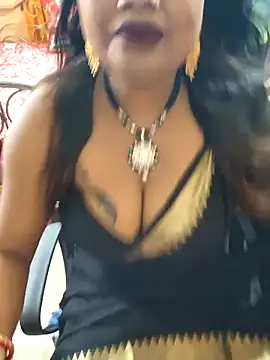 Snapshot of YR-SHIVANI chatting on April 4, 6:11 am YR-SHIVANI online show from April 4, 6:11 am