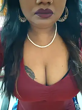 Snapshot of YR-SHIVANI chatting on May 1, 5:23 am YR-SHIVANI online show from May 1, 5:23 am