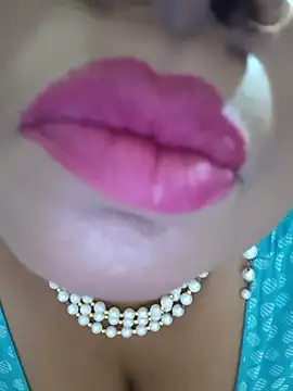 Snapshot of YR-SHIVANI chatting on June 29, 5:57 pm YR-SHIVANI online show from June 29, 5:57 pm