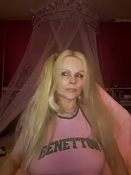 Angeldevilus online show from July 15, 12:05 am