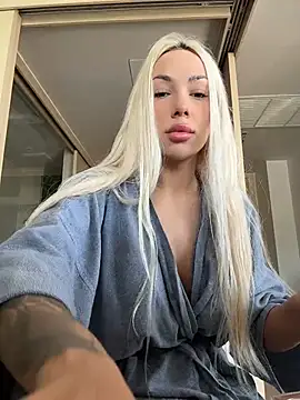 violettabunny03 online show from February 17, 1:13 am