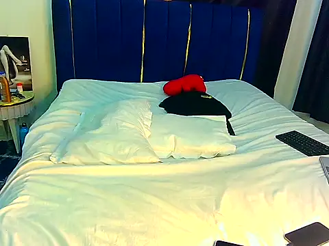 Snapshot of t-Booty_risky_ chatting on September 27, 5:45 am t-Booty risky online show from September 27, 5:45 am