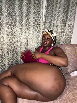 Snapshot of t-Booty_risky_ chatting on October 10, 12:20 am t-Booty risky online show from October 10, 12:20 am