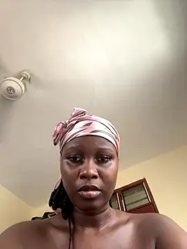 Snapshot of t-Booty_risky_ chatting on December 18, 7:36 am t-Booty risky online show from December 18, 7:36 am