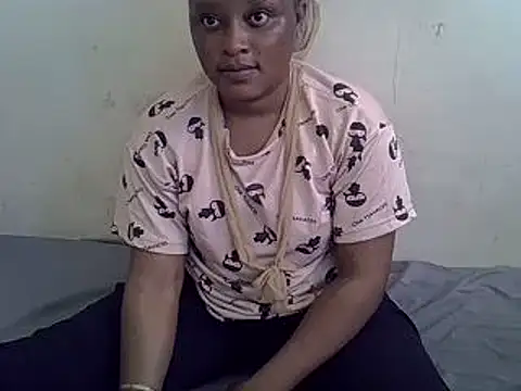 Crystal  Gee online show from January 18, 5:52 am