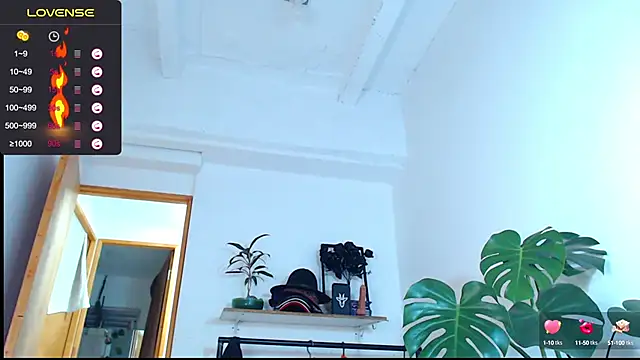 yosoy enzo2020 online show from January 31, 6:35 am