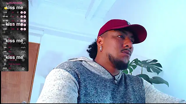 yosoy enzo2020 online show from February 25, 4:21 pm