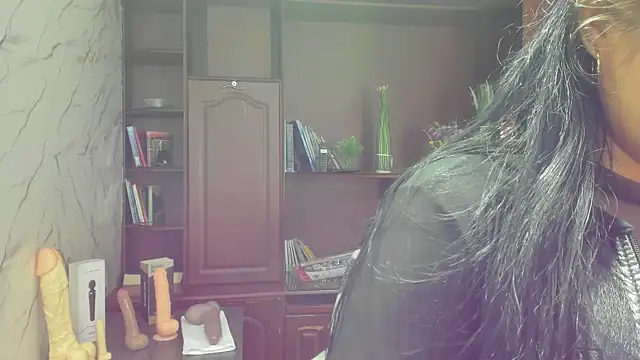 Snapshot of MelissaaCortes chatting on March 19, 3:30 am MelissaaCortes online show from March 19, 3:30 am