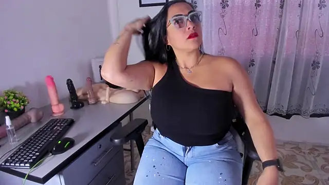 Snapshot of MelissaaCortes chatting on October 2, 4:03 pm MelissaaCortes online show from October 2, 4:03 pm