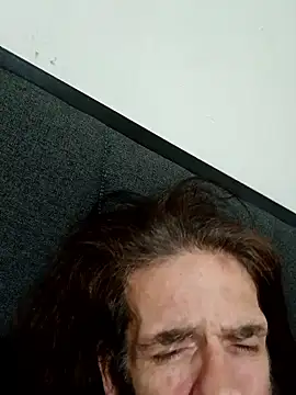 Sluckkkbigdk online show from April 21, 6:31 am