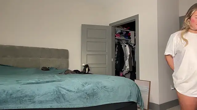 ElenaErickson online show from January 9, 12:03 am