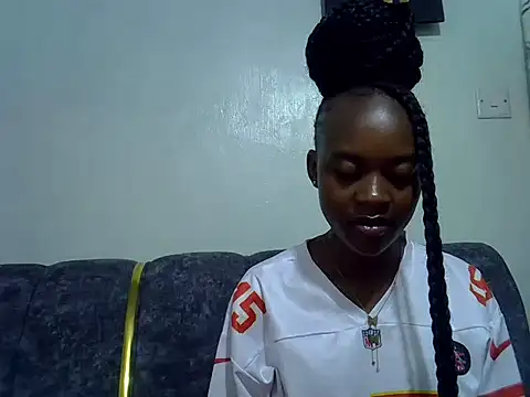 Snapshot of just_nuru chatting on October 22, 10:26 am just nuru online show from October 22, 10:26 am