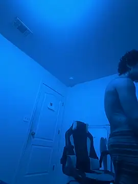 Snapshot of jmoney232303 chatting on March 28, 12:10 am jmoney232303 online show from March 28, 12:10 am