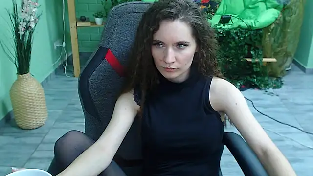 Miss Barbara  online show from February 4, 10:13 pm
