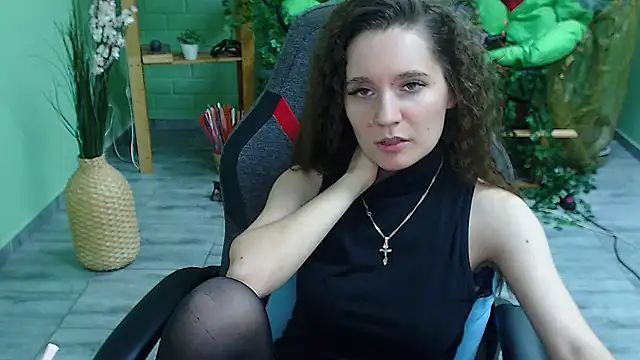 Miss Barbara  online show from February 13, 9:49 pm