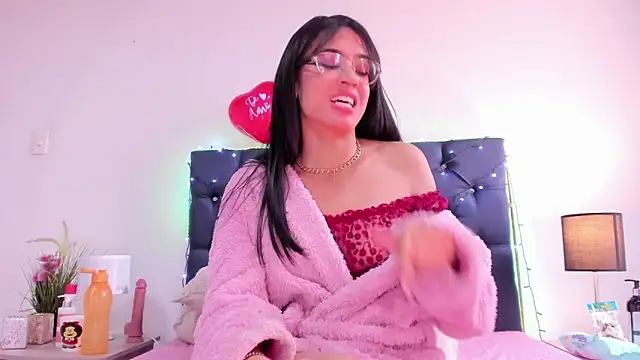 valentinabaez online show from February 11, 6:22 pm