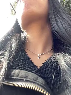 valentinabaez online show from February 14, 2:33 pm