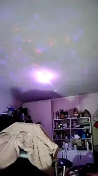 Snapshot of CurvyViolet chatting on March 6, 12:32 am CurvyViolet online show from March 6, 12:32 am