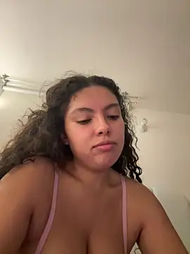 Snapshot of Nathcurly_ chatting on October 17, 3:31 am Nathcurly online show from October 17, 3:31 am