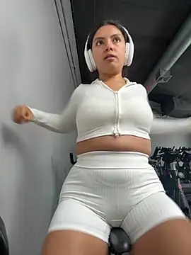 Snapshot of Nathcurly_ chatting on December 3, 2:52 am Nathcurly online show from December 3, 2:52 am