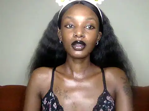 mavelous mia online show from June 27, 1:10 am
