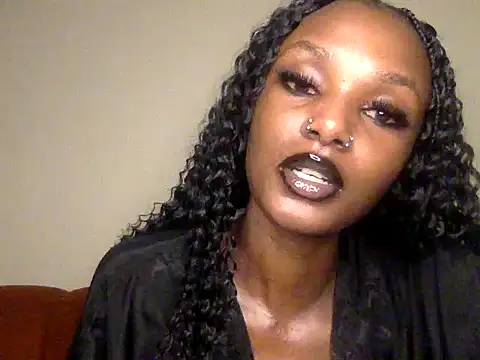 mavelous mia online show from June 29, 1:56 am