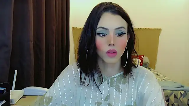 Sophie Fantasys online show from January 15, 2:16 am