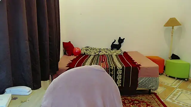 Snapshot of Sophie_Fantasys chatting on April 15, 5:53 pm Sophie Fantasys online show from April 15, 5:53 pm