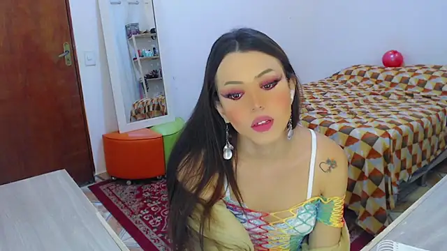 Snapshot of Sophie_Fantasys chatting on May 21, 12:50 am Sophie Fantasys online show from May 21, 12:50 am