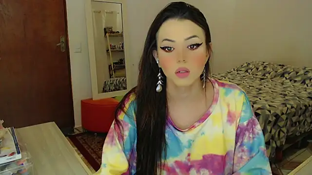 Snapshot of Sophie_Fantasys chatting on June 4, 8:20 am Sophie Fantasys online show from June 4, 8:20 am