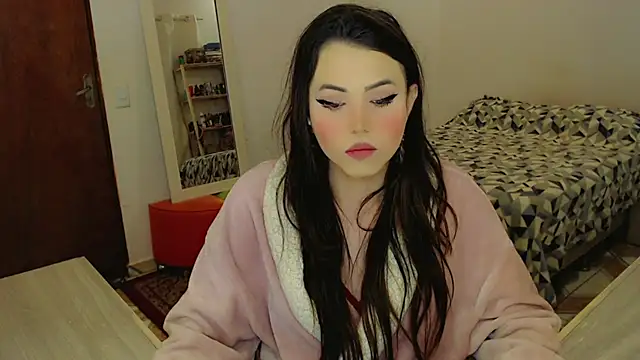 Snapshot of Sophie_Fantasys chatting on June 15, 3:25 pm Sophie Fantasys online show from June 15, 3:25 pm