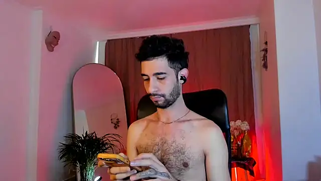 Your  hero1 online show from October 28, 2:09 pm