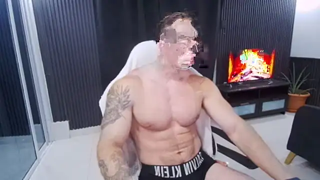 YourHotGreg online show from May 28, 3:48 am
