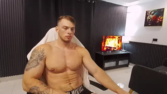 YourHotGreg online show from June 5, 3:13 am