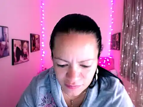 Cristal w online show from December 3, 6:17 pm