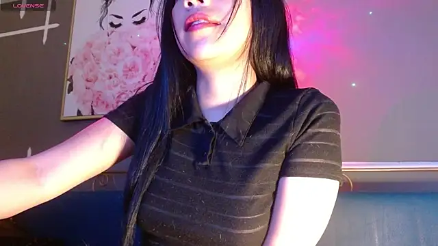 Snapshot of Ey_im_simone chatting on September 24, 8:01 pm Ey im simone online show from September 24, 8:01 pm