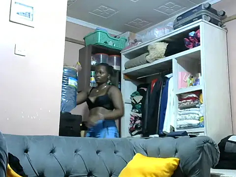 slender-qwene online show from May 16, 5:12 pm